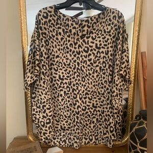 Jodifl cheetah leopard print top size small oversized